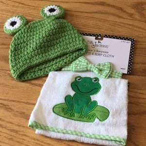Frog baby shower gift set